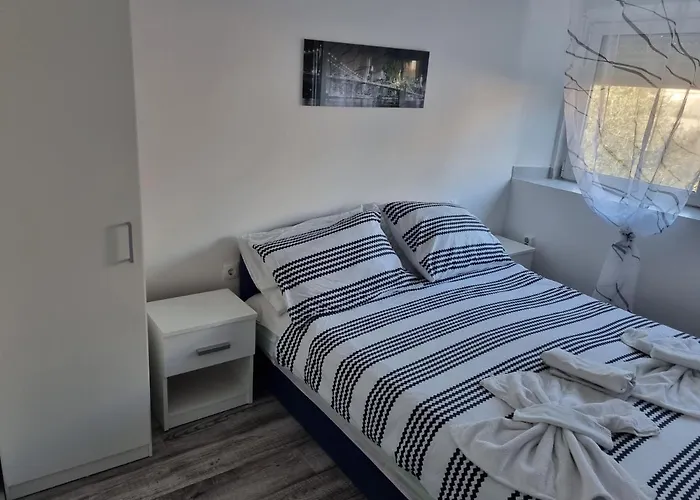 Roki & Diva Guest house