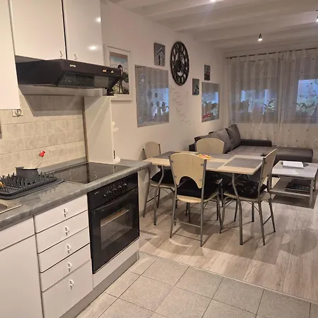 Vendégház Roki & Diva (adults Only) 2*