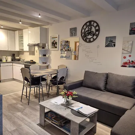 Roki & Diva (adults Only) Гостевой дом