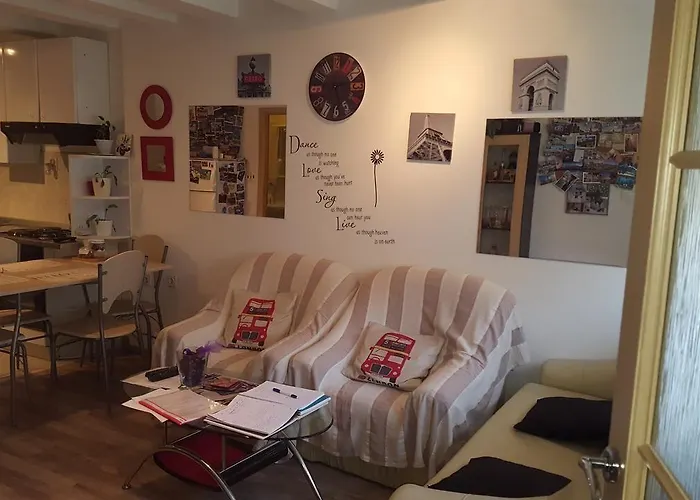 Roki & Diva (adults Only) Гостевой дом